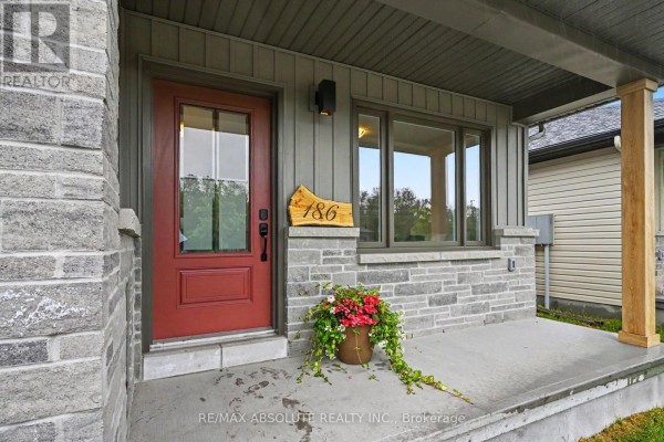 Living room - 186 Seabert Drive, Arnprior, ON K7S0H9 Photo 3
