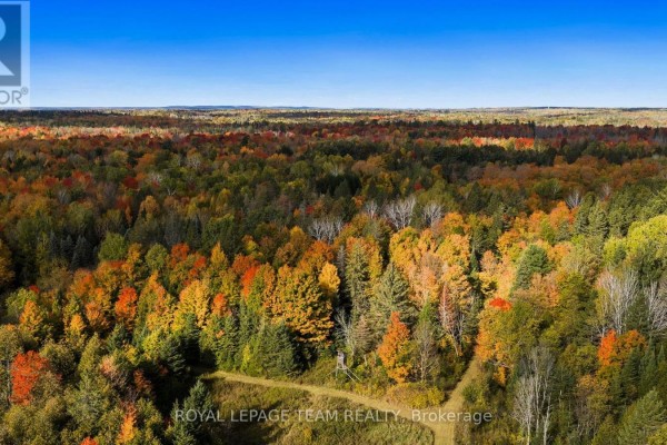 1861 Bearhill Road, Ottawa, ON K0A1L0 Photo 4