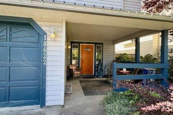 18622 59 Avenue, Surrey, BC V3S7Z8 Photo 2