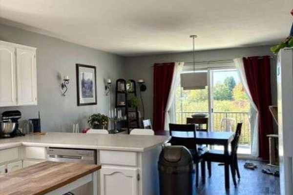 18622 59 Avenue, Surrey, BC V3S7Z8 Photo 5
