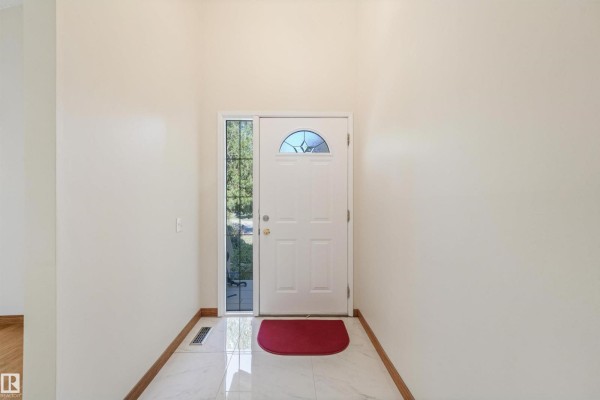 Primary Bedroom - 18623 70 Av Nw, Edmonton, AB T5T3A6 Photo 5