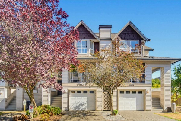 18636 65 Avenue, Surrey