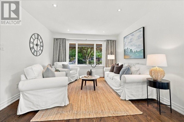 Family room - 1865 Barsuda Drive, Mississauga, ON L5J1V3 Photo 4