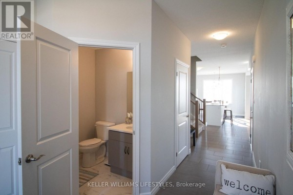 1866 Finley Crescent, London North, ON N6G0W4 Photo 4