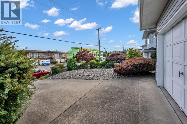 1869 Harbour Street, Port Coquitlam, BC V3C1A4 Photo 3