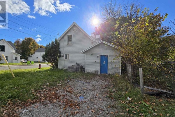 187-189 Tancred St, Sault Ste  Marie, ON P6A2W5 Photo 3