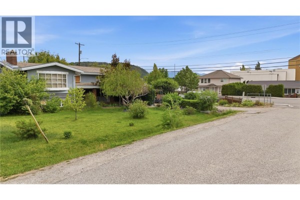 187-193 Cariboo Road, Kelowna, BC, photo 2