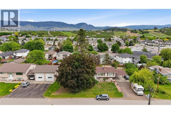 187-193 Cariboo Road, Kelowna, BC V1V2E4 Photo 4