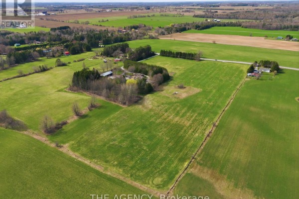 187 Davis Drive, Uxbridge, ON L4A7X4 Photo 4
