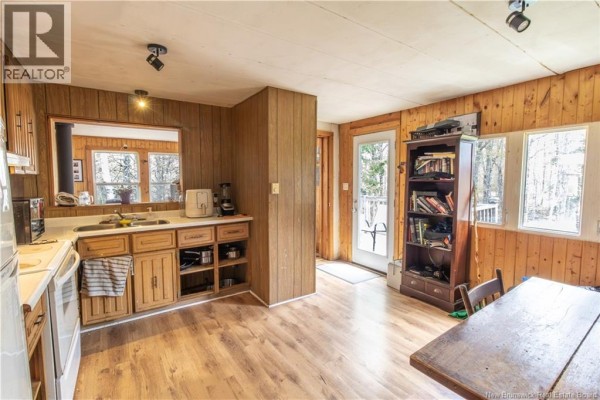 Kitchen - 187 Gowland Mountain Road, Elgin, NB E4Z1T3 Photo 4