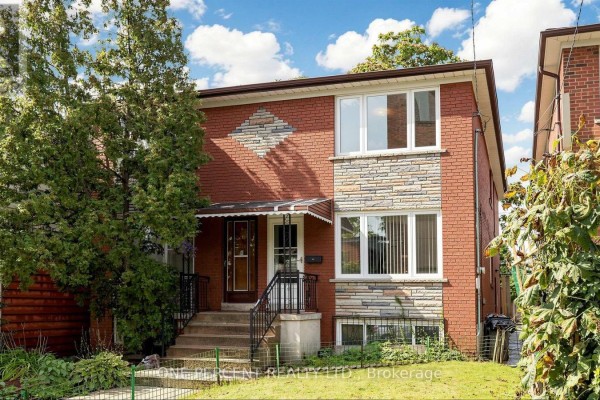 Kitchen - 187 Simpson Avenue, Toronto, ON M4K1A5 Photo 3