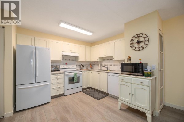 187 Warren Avenue Unit# 304, Penticton