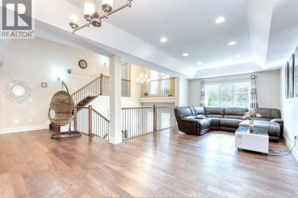 Family room/Fireplace - 1870 Dominion, Windsor, ON N9B3H9 Photo 5