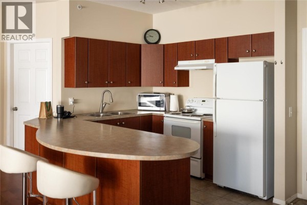4pc Ensuite bath - 1873 Country Club Drive Unit# 2406, Kelowna, BC V1V2W6 Photo 2