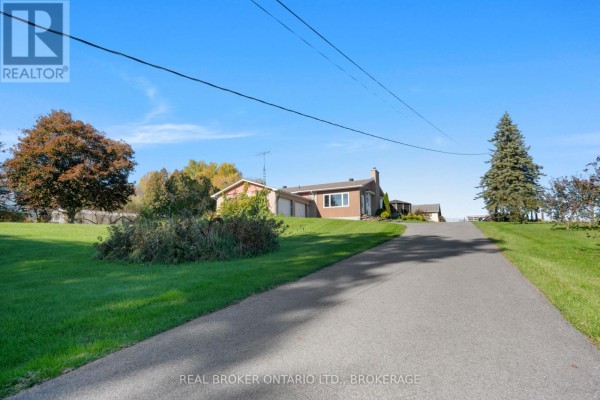 18749 Paragon Road, South Glengarry, ON K6H5R5 Photo 2
