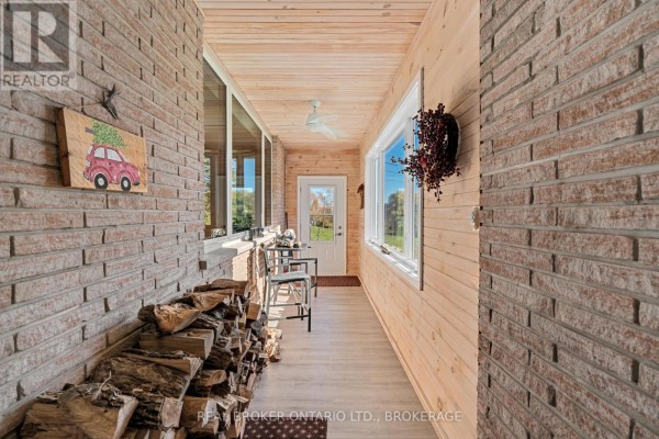 18749 Paragon Road, South Glengarry, ON K6H5R5 Photo 3