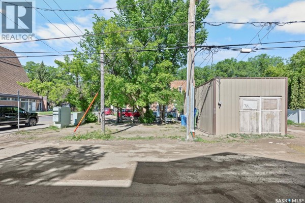1875 Ottawa Street, Regina, SK S4P1P5 Photo 5