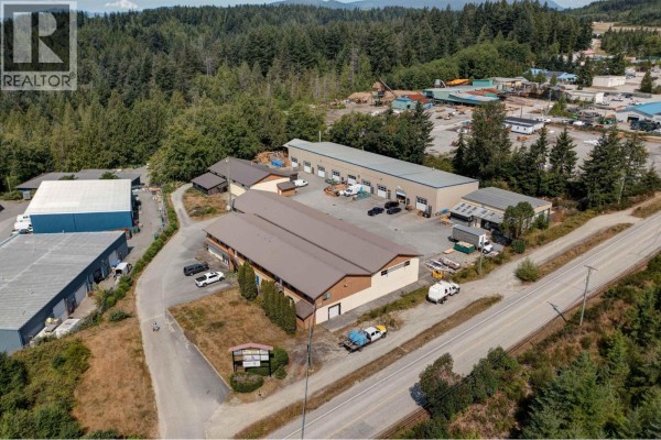 1877 Field Road, Sechelt, BC V7Z0A8 Photo 5
