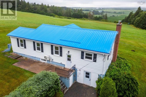 18785 Highway 2, Fenwick, NS, photo 3