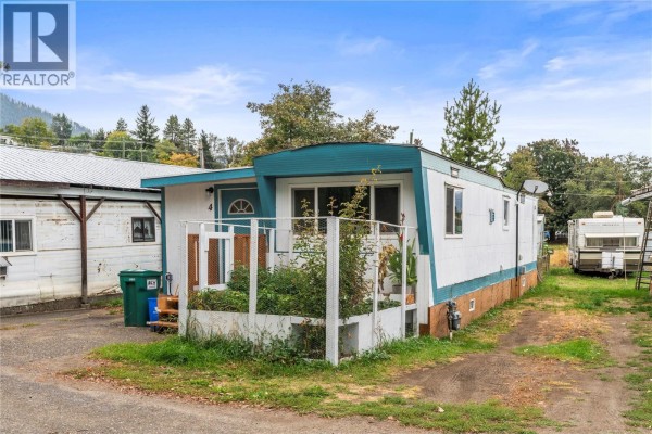 Primary Bedroom - 1879 Faulkner Avenue Unit# 4, Lumby, BC V0E2G0 Photo 3