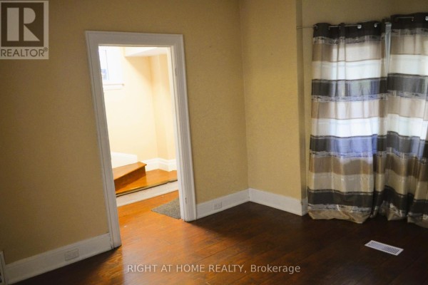 Bedroom 2 - 188 Adelaide Avenue E, Oshawa, ON L1G1Z4 Photo 5