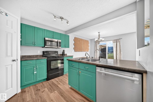 Family room - 188 Brookview Wy, Stony Plain, AB T7Z2X7 Photo 4