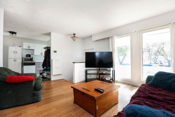Recreation room - 188 Corbett Drive, Winnipeg, MB R2Y1V2 Photo 5