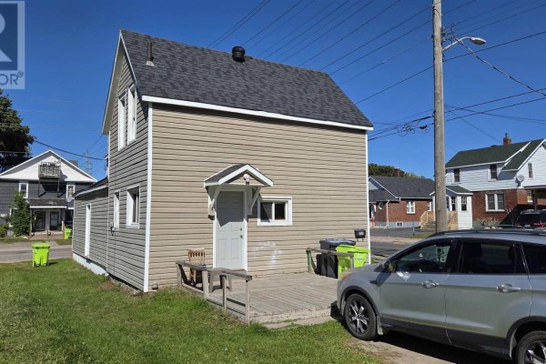 188 Dennis St, Sault Ste  Marie, ON P6A2X3 Photo 5