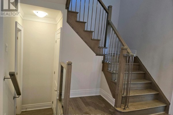 188 Paradelle Drive, Richmond Hill, ON L4E0E4 Photo 5