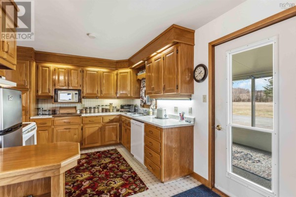 Dining room - 188 Seaman Street, East Margaretsville, NS B0S1N0 Photo 2