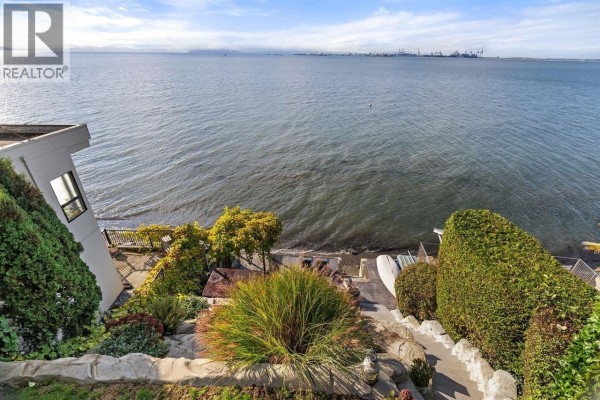 188 Tsawwassen Beach Road, Delta, BC V4M2J2 Photo 4