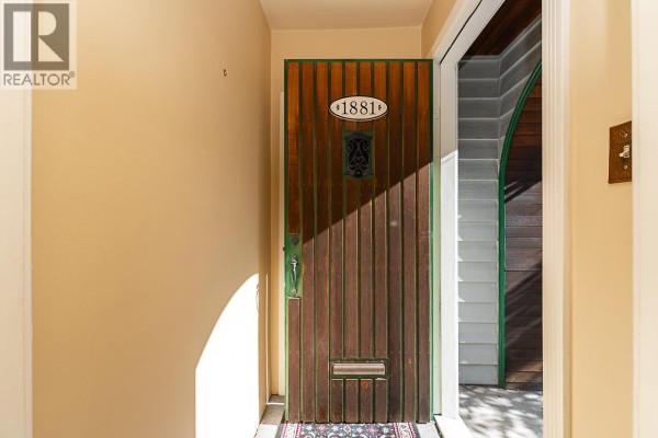 1881 Whyte Avenue, Vancouver, BC V6J1B1 Photo 5