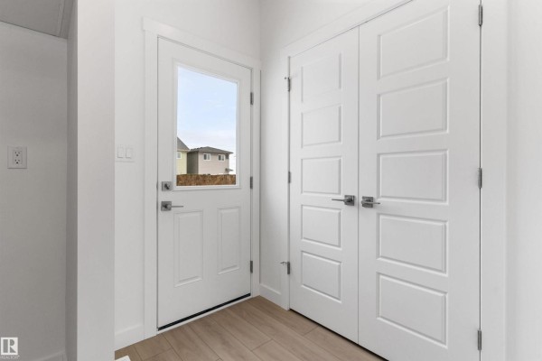 Kitchen - 18816 28 Av Nw, Edmonton, AB T6M3J1 Photo 3