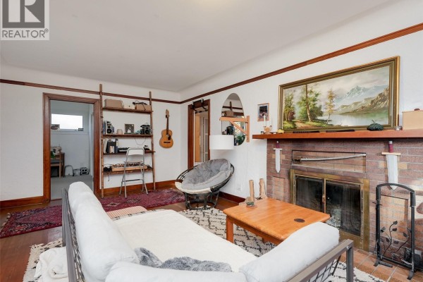 Bedroom - 1882 Neil St, Saanich, BC V8R3C7 Photo 5