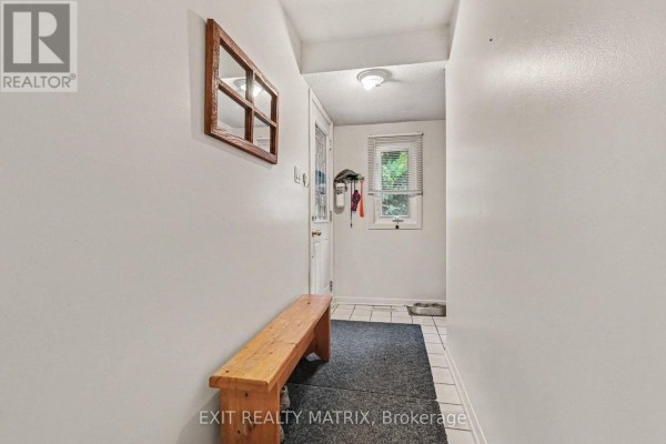 1887 Elmridge Drive, Ottawa, ON, photo 3