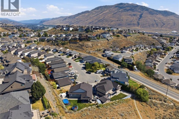 Full bathroom - 1887 Grouse Court, Kamloops, BC V2B8S9 Photo 4