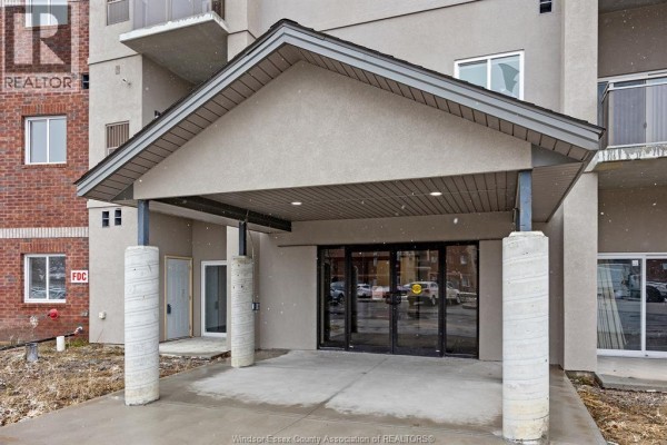 1888 Westview Park Unit# 316, Lasalle, ON, photo 2