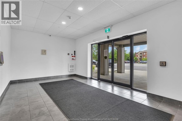 1888 Westview Unit# 101, Lasalle, ON, photo 2