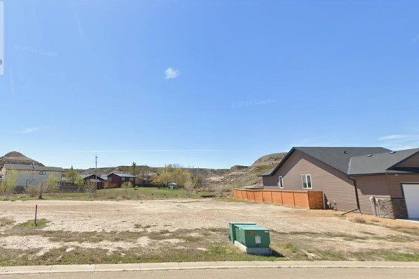 189 10 Avenue Se, Drumheller, AB, photo 3