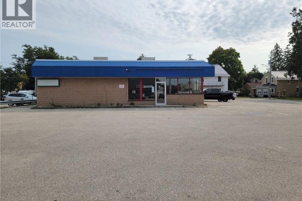 189 10th Street, Hanover, ON N4N1N8 Photo 2