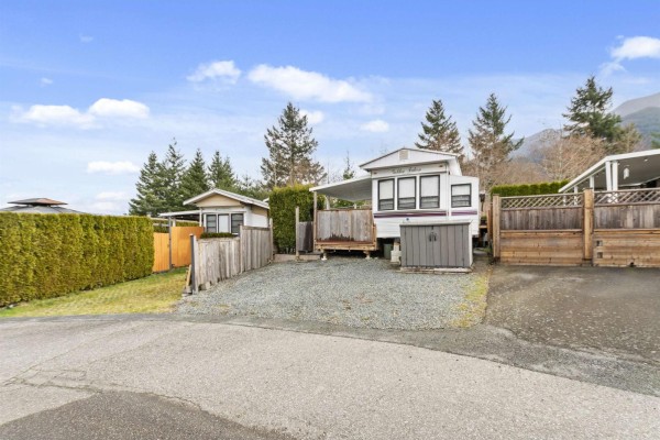 189 1436 Frost Road, Columbia Valley, Chilliwack, BC V2R4X8 Photo 2