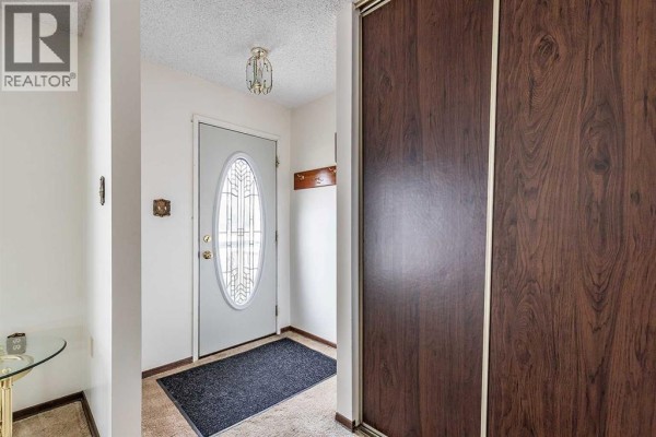 Primary Bedroom - 189 Hull Crescent Ne, Medicine Hat, AB T1C1C9 Photo 5