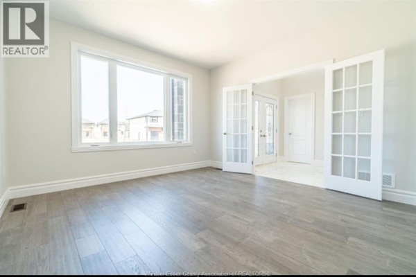 4pc Bathroom - 189 Whelan Drive, Amherstburg, ON N9V0G9 Photo 4