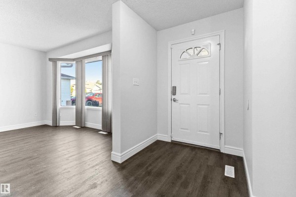 Bedroom 2 - 18907 90 Av Nw Nw, Edmonton, AB T5T5W2 Photo 2