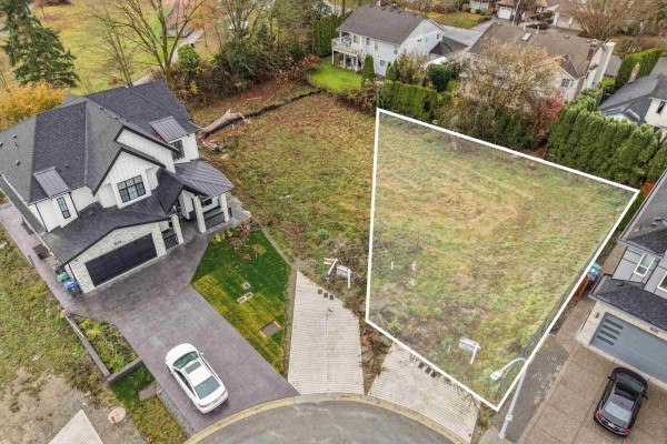 18916 62 Avenue, Surrey, BC V3S8A3 Photo 2
