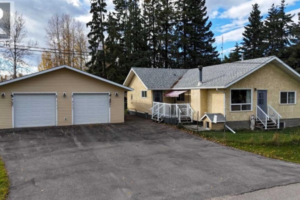 1892 63 Street, Edson, AB, photo 2