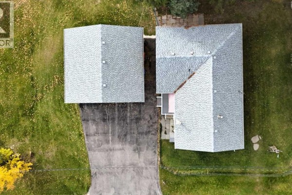 4pc Bathroom - 1892 63 Street, Edson, AB T7E1S5 Photo 5