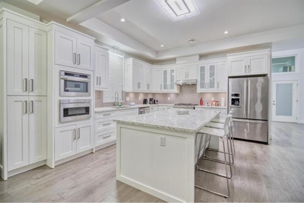 1892 King George Boulevard, Surrey, BC V4A5A1 Photo 4