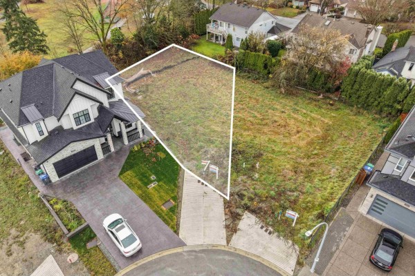 18922 62 Avenue, Surrey, BC V3S8A3 Photo 2