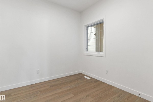 Bedroom 2 - 18927 28 Av Nw, Edmonton, AB T6M3H9 Photo 5